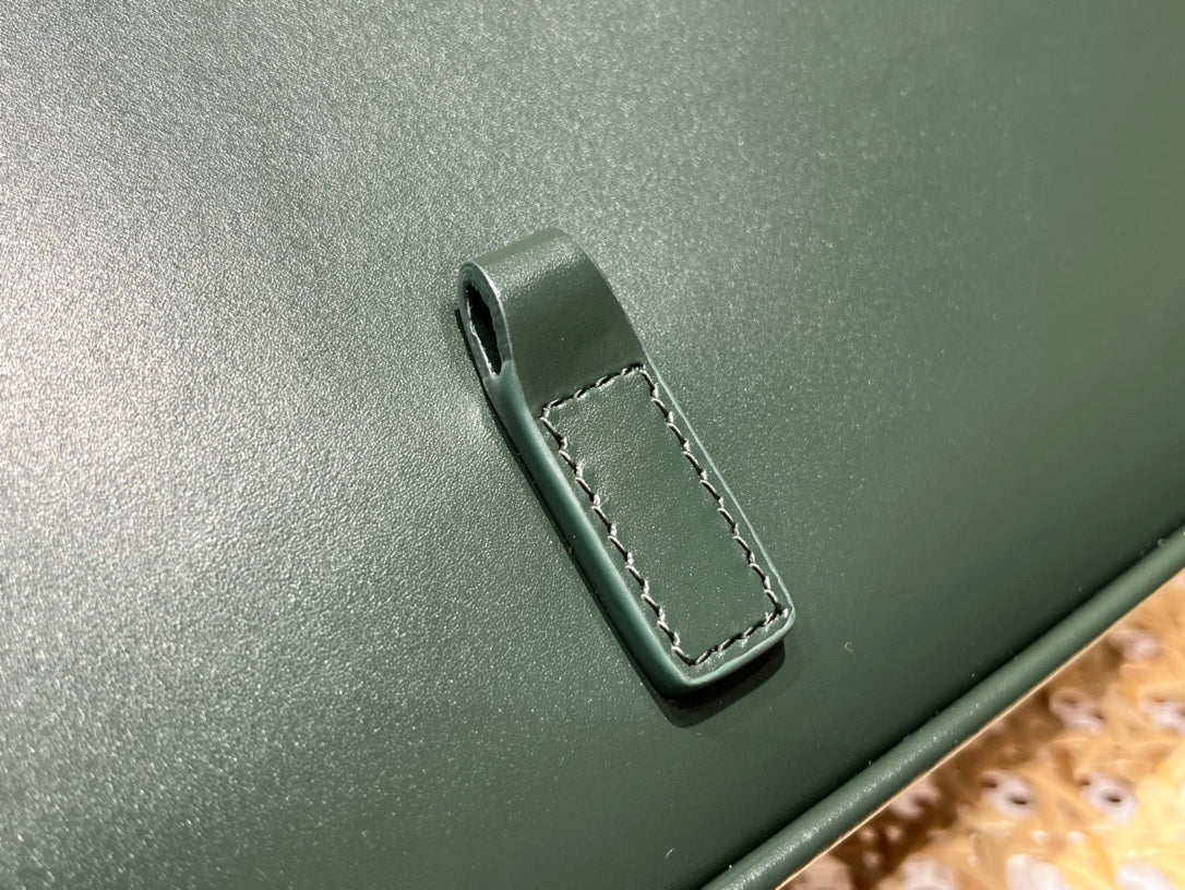 Сумка-седло YSL - зеленая с золотой фурнитурой - гладкая кожа