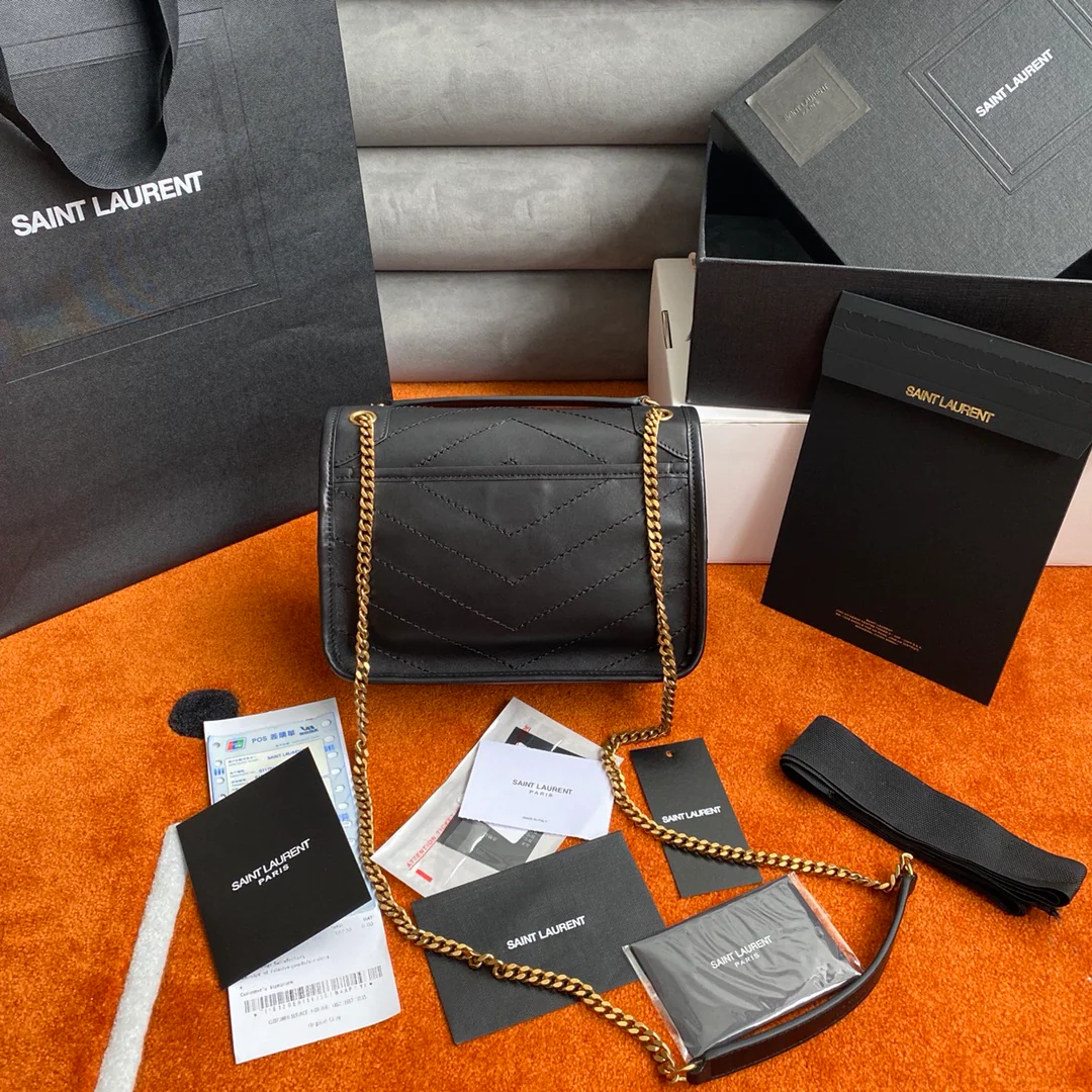 Сумка-мессенджер YSL Niki, черная, из овечьей кожи, 22 см.