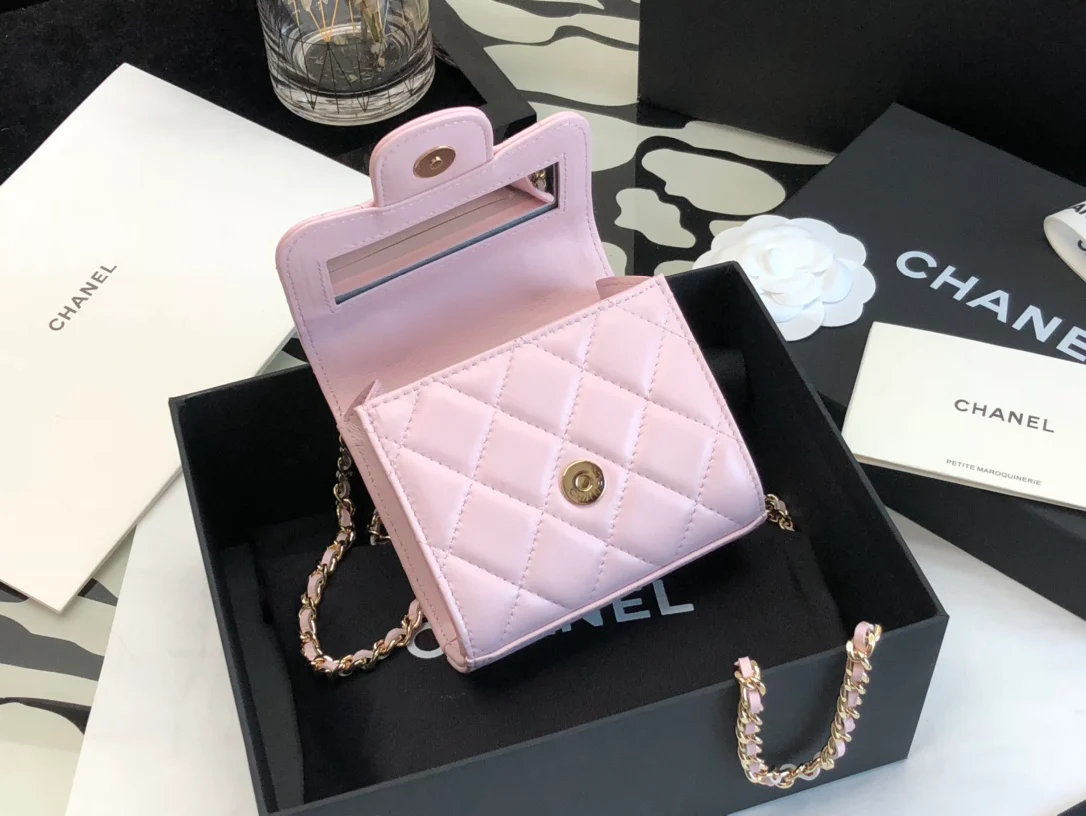 Мини-сумочка Chanel в виде коробки с ручкой - розовая