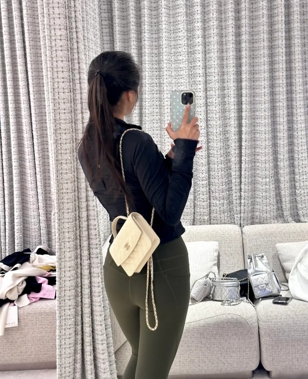 Рюкзак-мессенджер Chanel 25c - кремово-белый