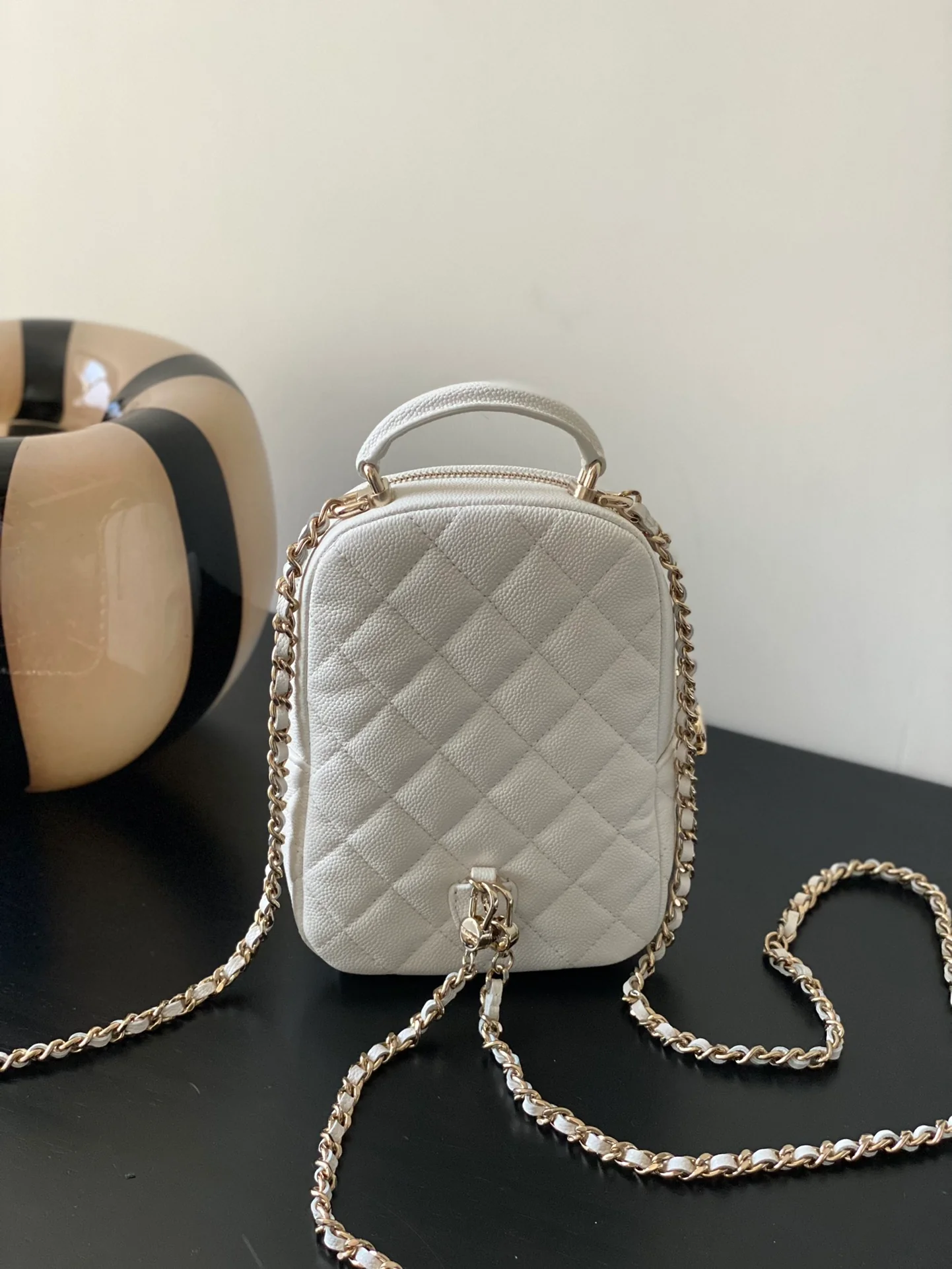 Мини-рюкзак Chanel 24c - белый