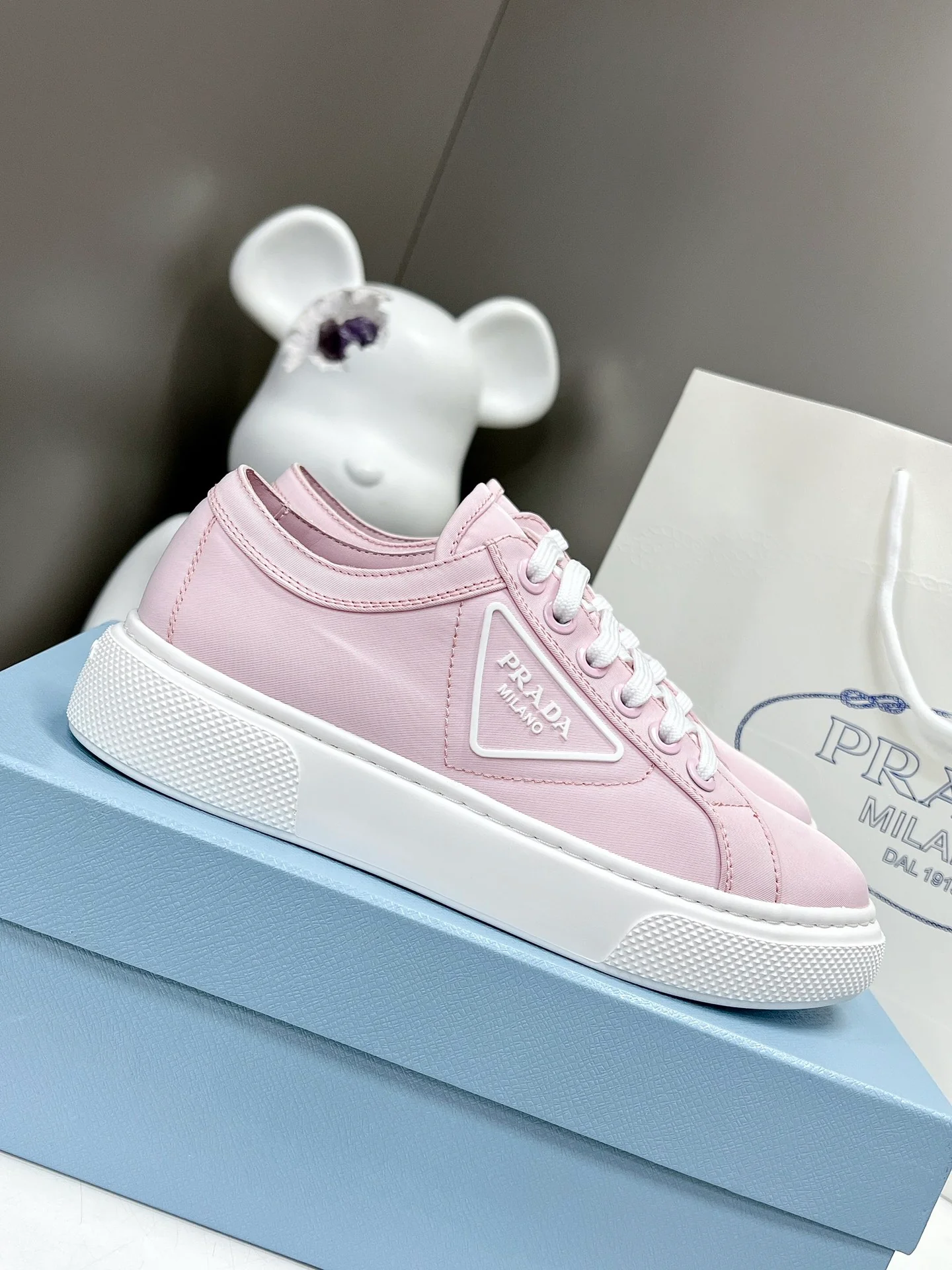 Новинка сезона осень/зима 2022 от Prada - повседневные туфли на платформе - 2