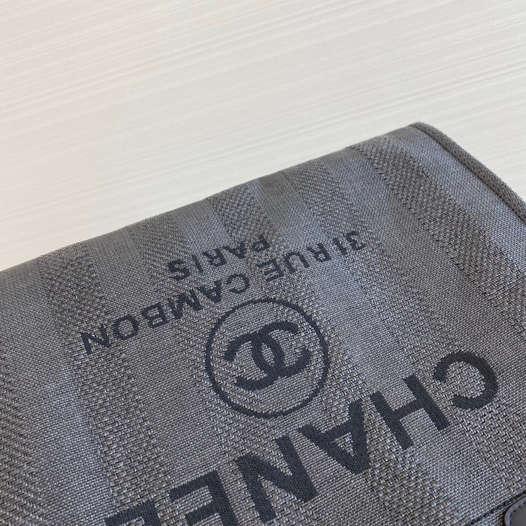 Большая черная пляжная сумка Chanel