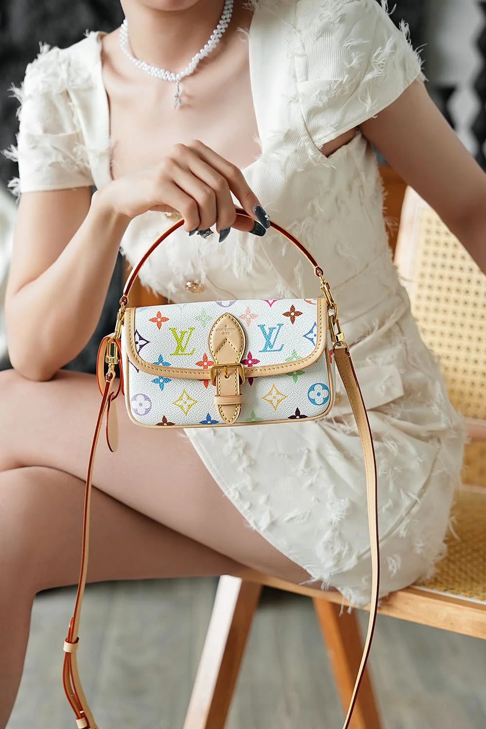 LV-m14194-nano-diane Французская палочка - Белый трехцветный