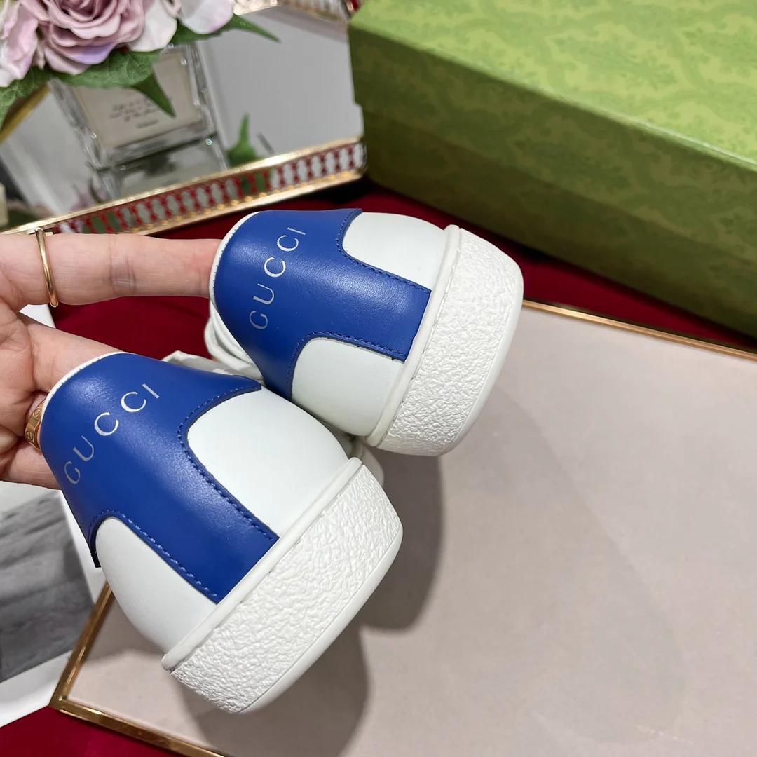 Gucci - Классические кроссовки - Обувь для скейтбординга - Коллекция с Дональдом Даком - Белые кроссовки