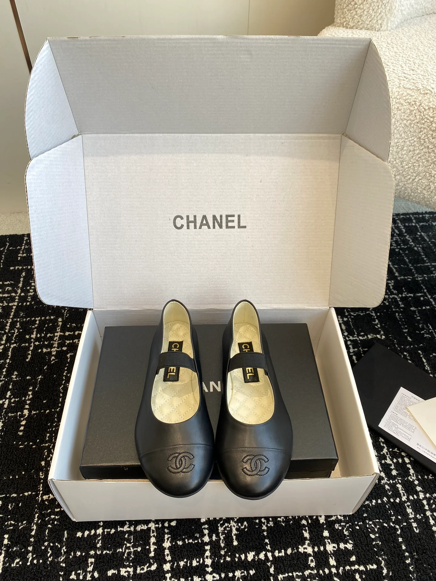 Балетки Chanel 2024 - черные