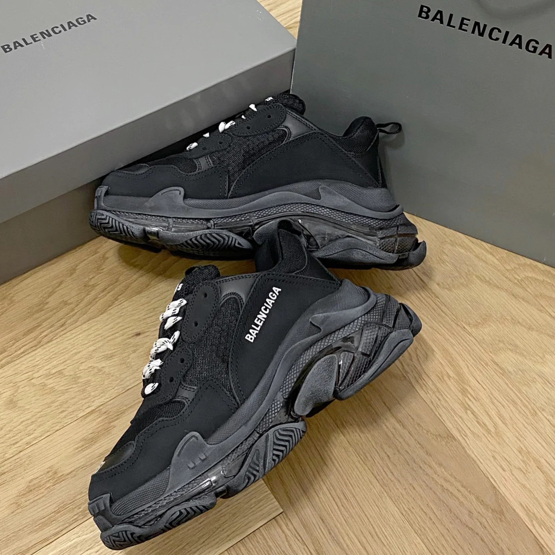 Кроссовки Balenciaga Triples Cushion Chunky