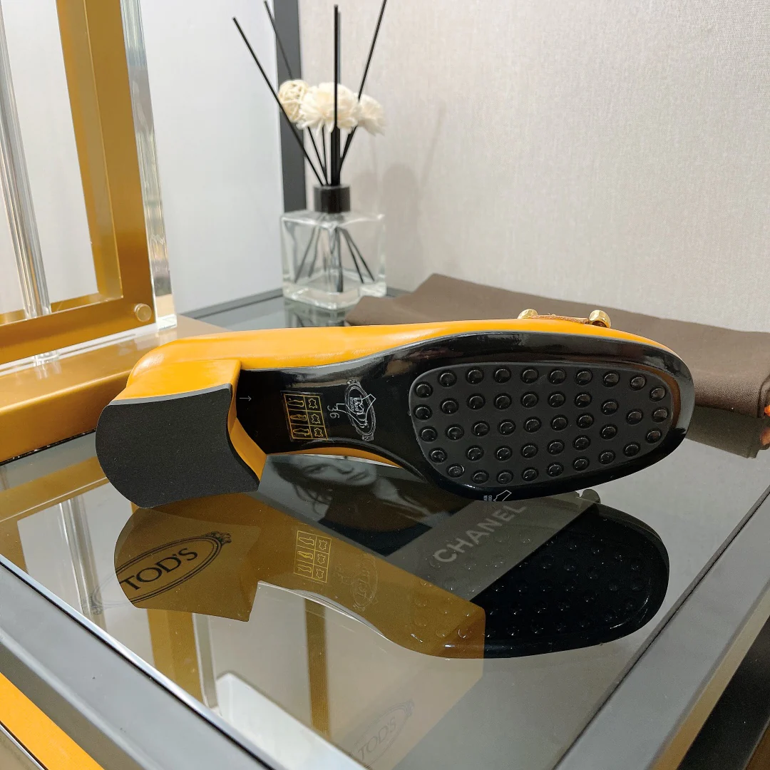 Туфли Tods в стиле ретро на низком каблуке