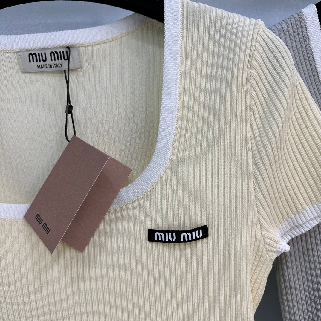 Miu Miu-2404-24 Весенняя шелково-хлопковая блузка с U-образным вырезом и короткими рукавами-1