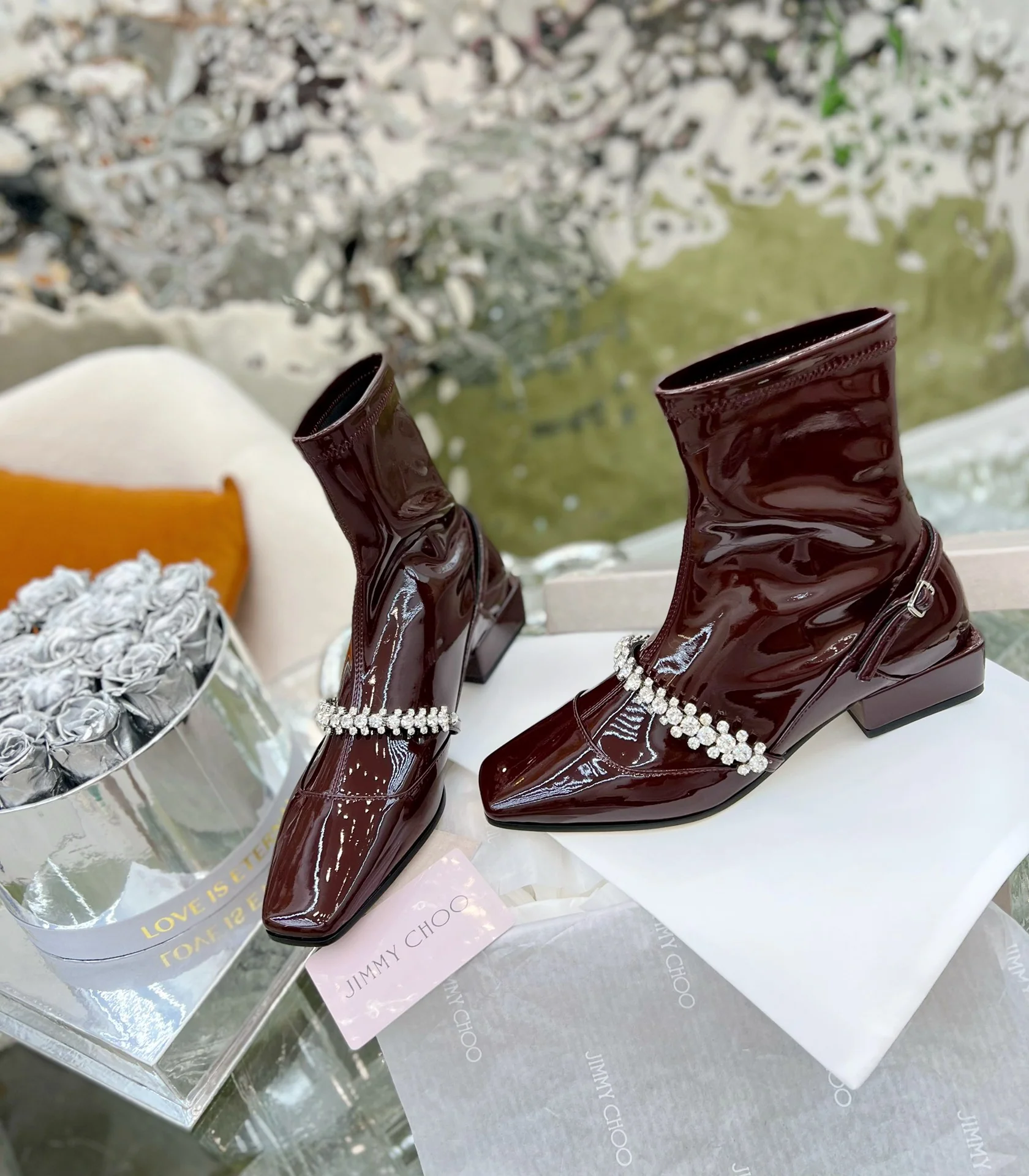 Jimmy - Новинка весны/лета 2022 - Ботильоны на резинке со стразами - 2