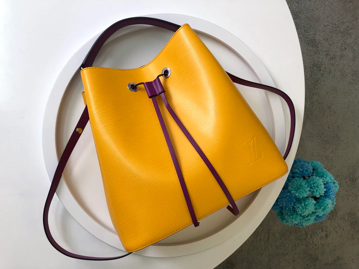 m54366-LV-lockme-bucket-water ripple series bucket bag-yellow