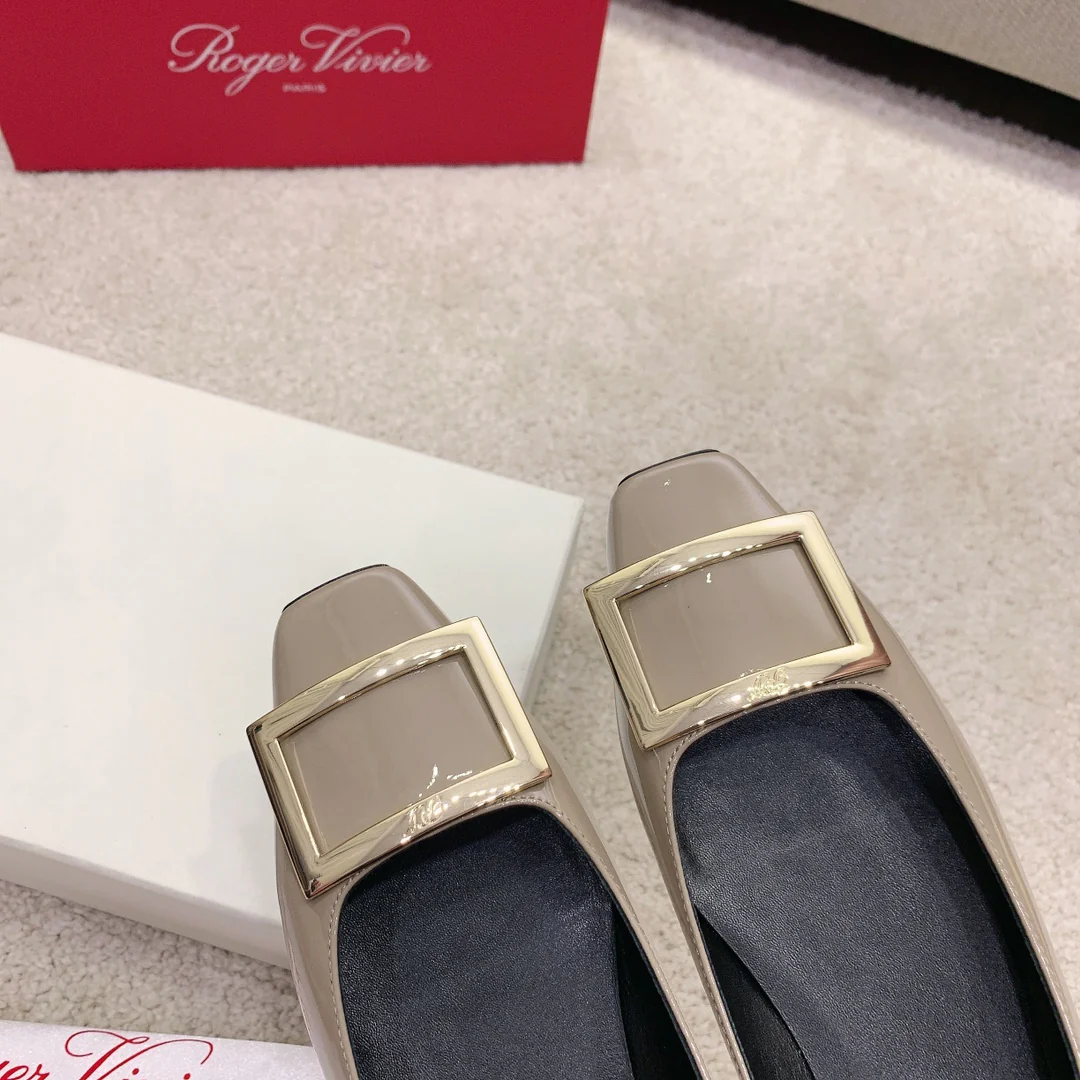 RV - Классические туфли с квадратными пуговицами