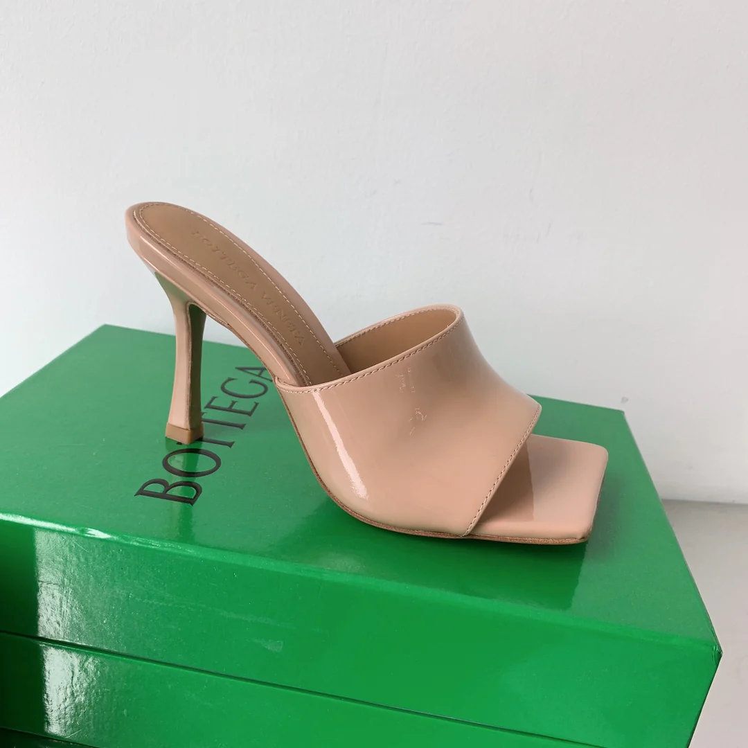 BV - Туфли на шпильке с квадратным носком - Мюли на высоком каблуке - Телесного цвета