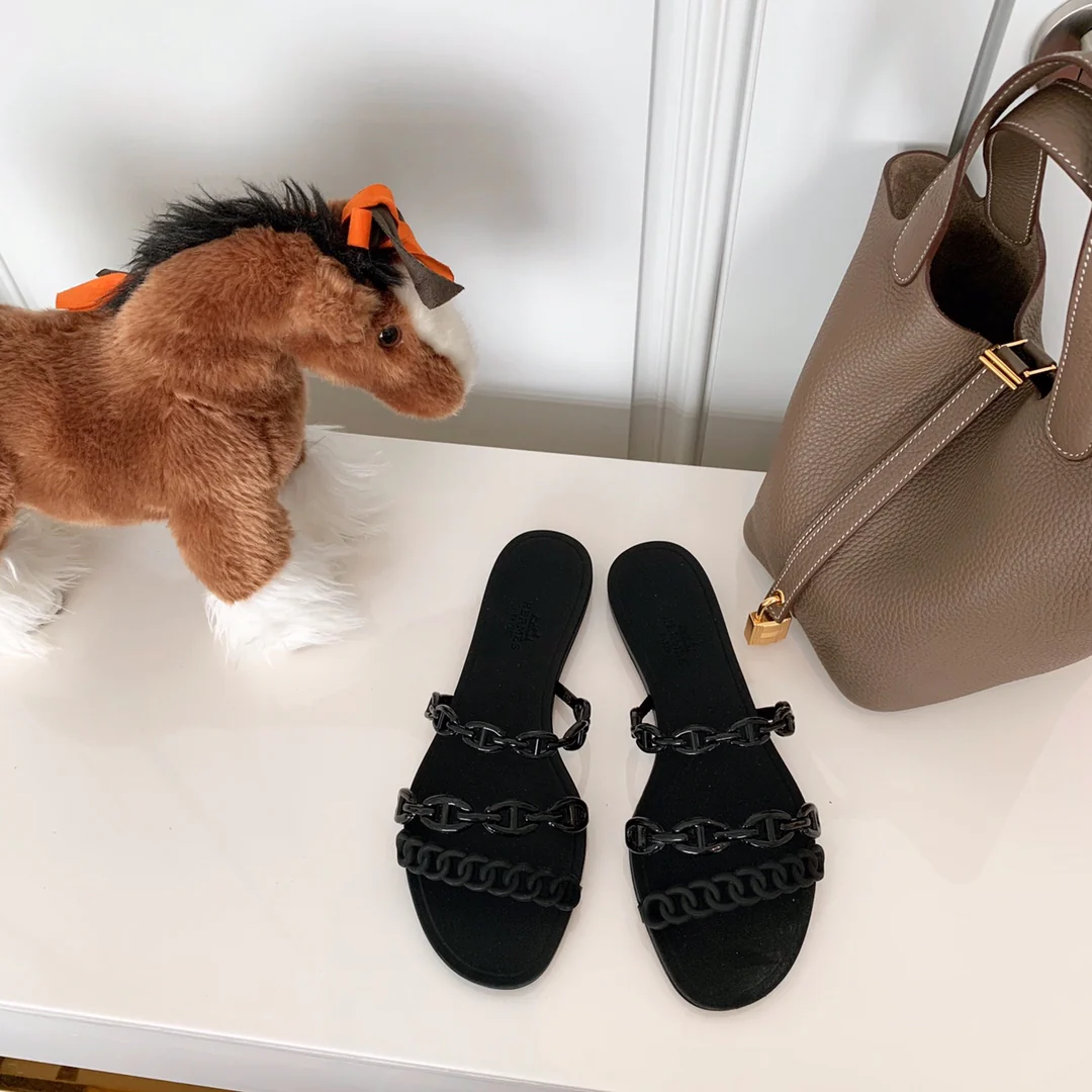 Hermes - Туфли с цепочкой в ??виде свиного носа - 1