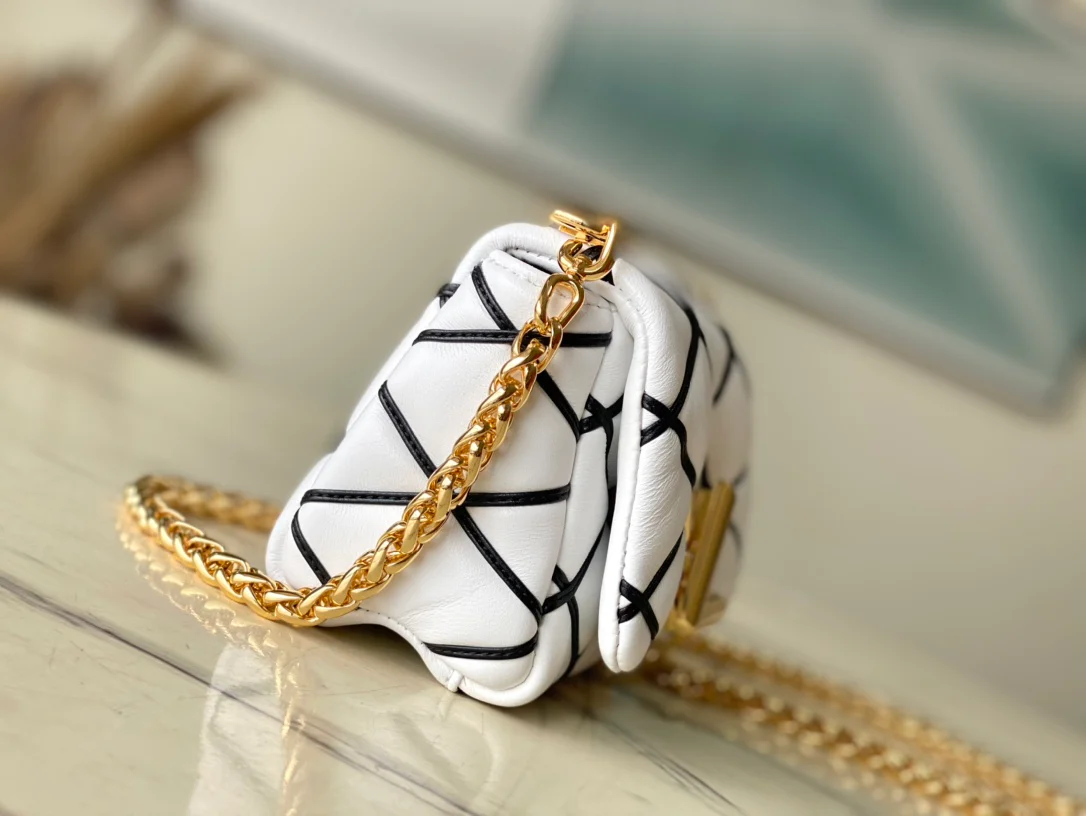 m23762-LV-pic0go-14 Сумка - Белая