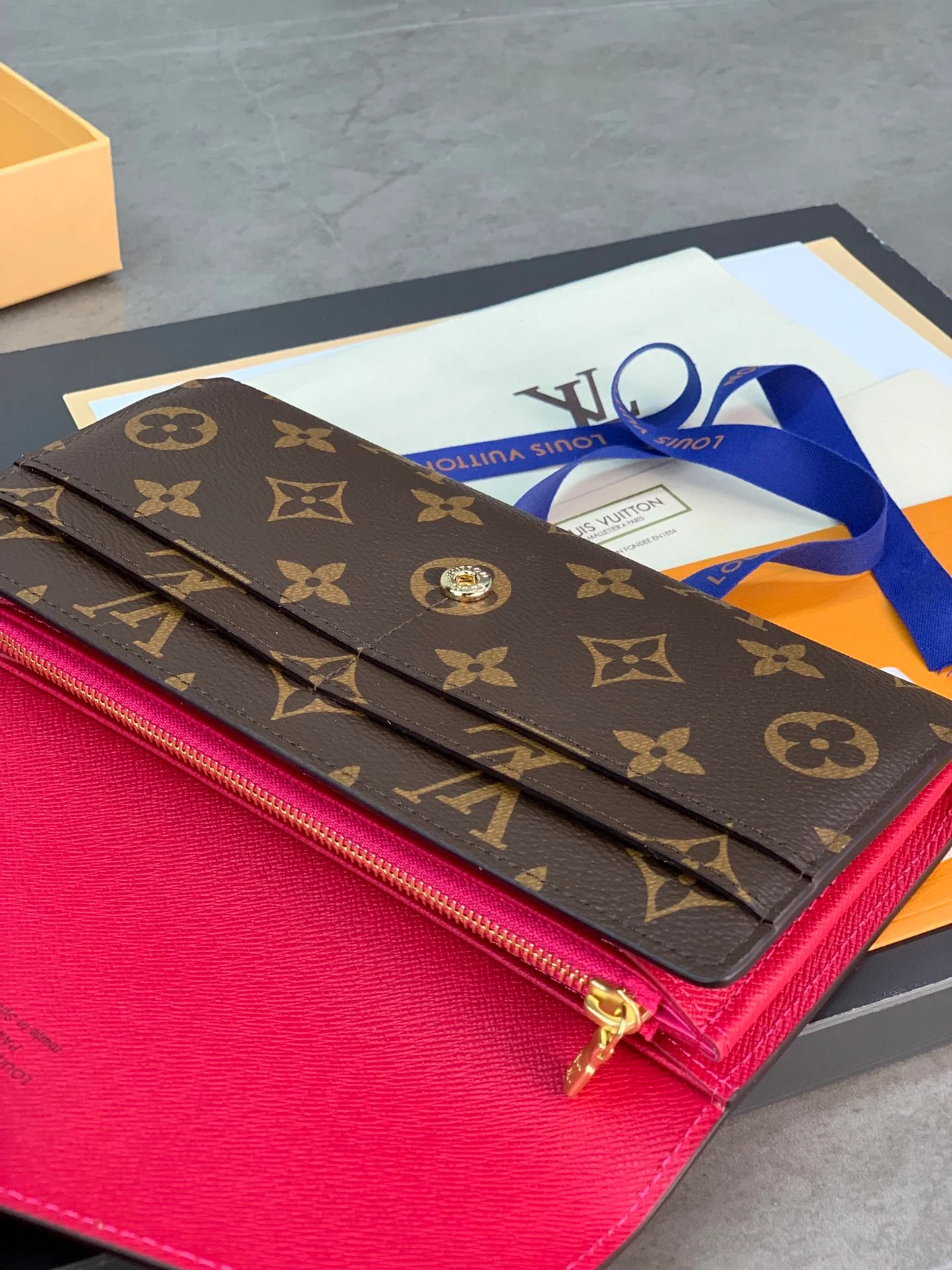 LV-m62234-Кошелек в виде конверта, пушистый красный