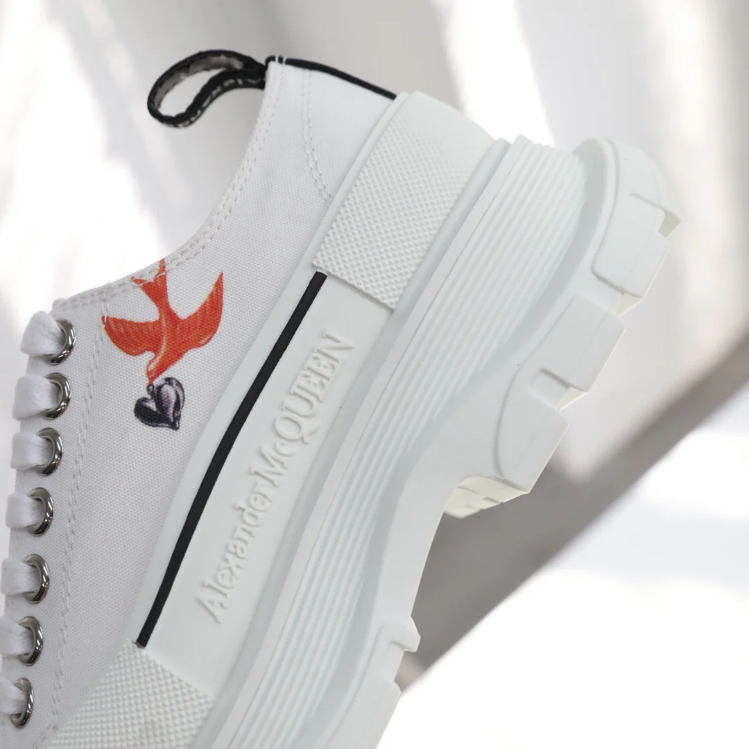 Кед на платформе McQueen, унисекс, в стиле граффити.