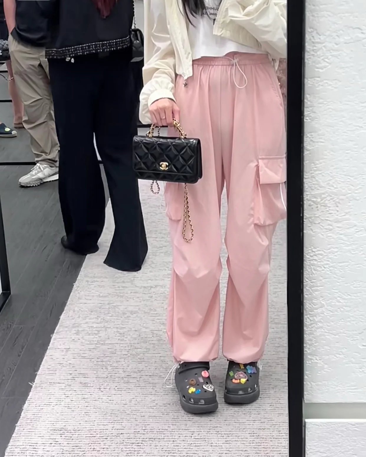 Сумка Chanel на цепочке с петлевой ручкой - WOC - Черная