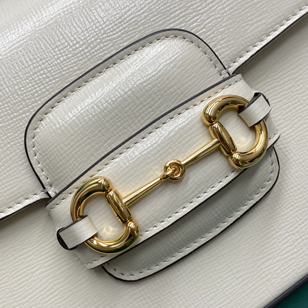 Сумка-седло Gucci 1955 из натуральной кожи с пряжкой в ??виде подковы