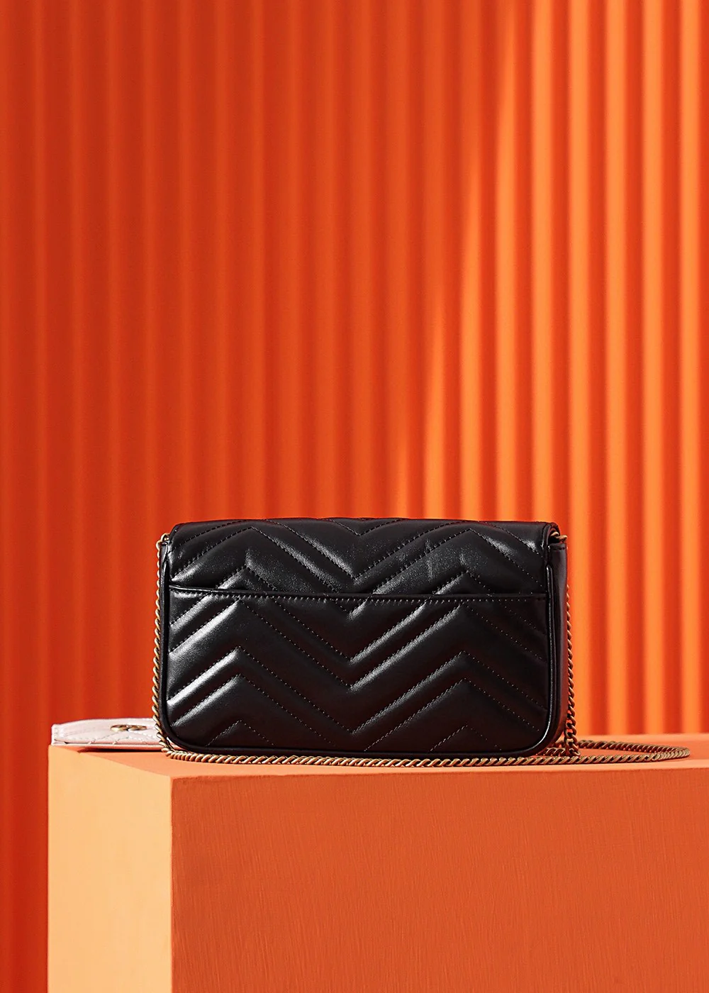 Сумка через плечо Gucci Marmont на цепочке - черная