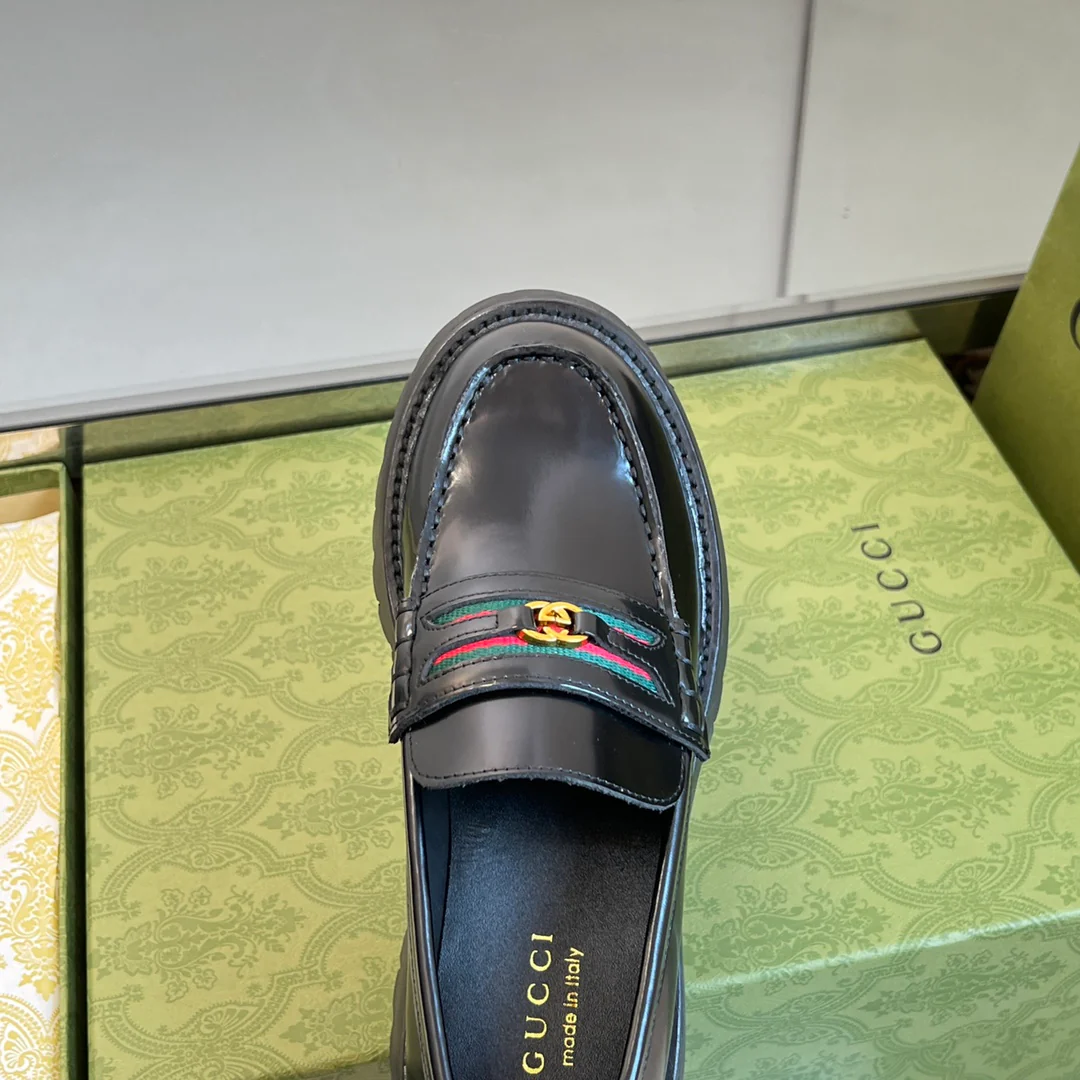 Новинка Gucci 2022 года - Акростих