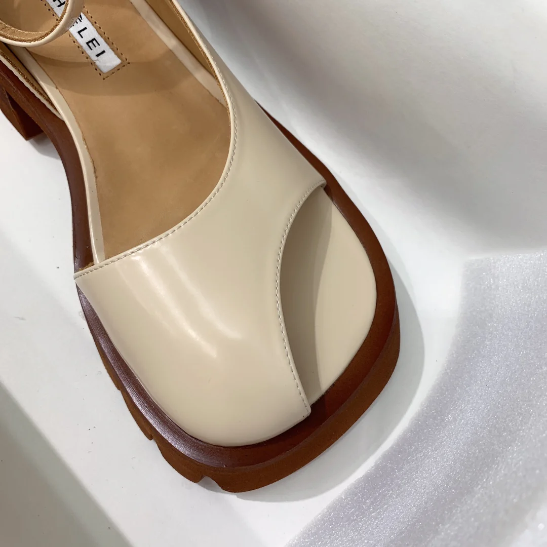 Сандалии на платформе Celine