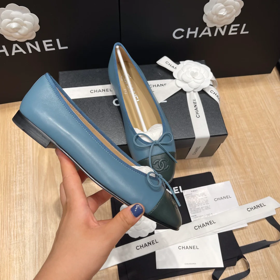 Chanel - Синие кожаные балетки