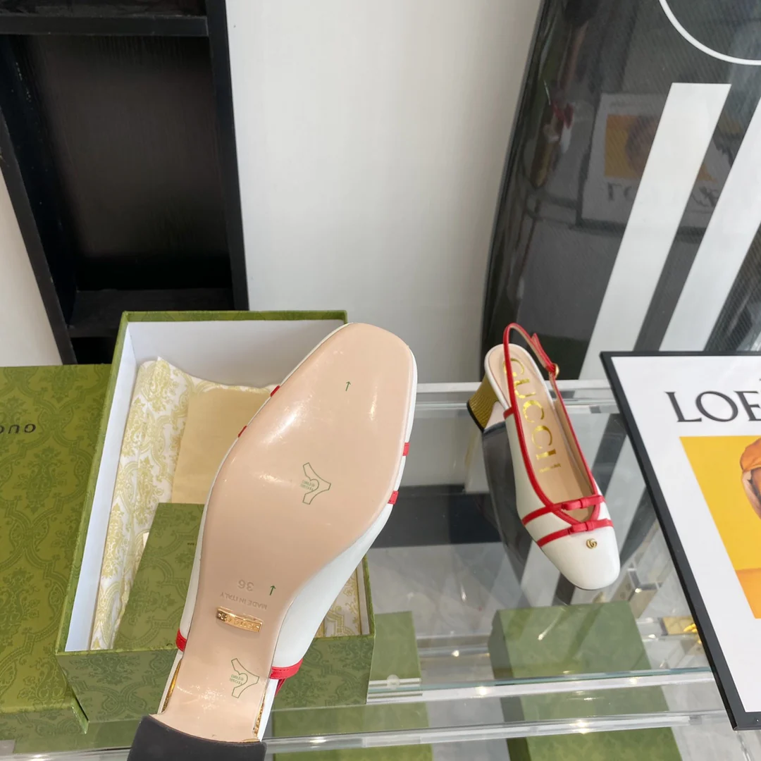 Босоножки Gucci на массивном каблуке