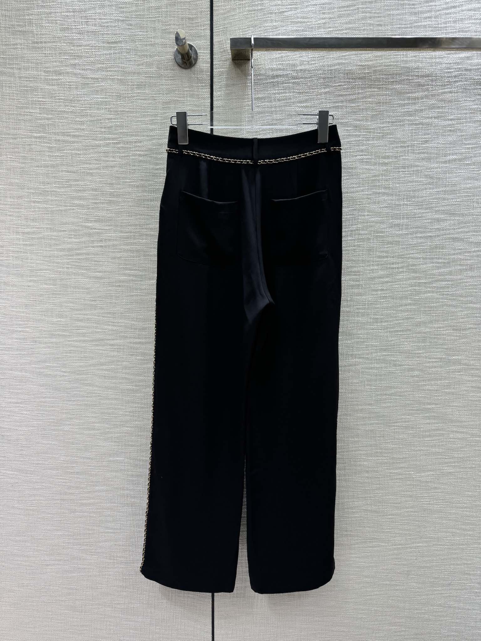 Брюки прямого кроя от Chanel 2403 Chain - 1 шт.