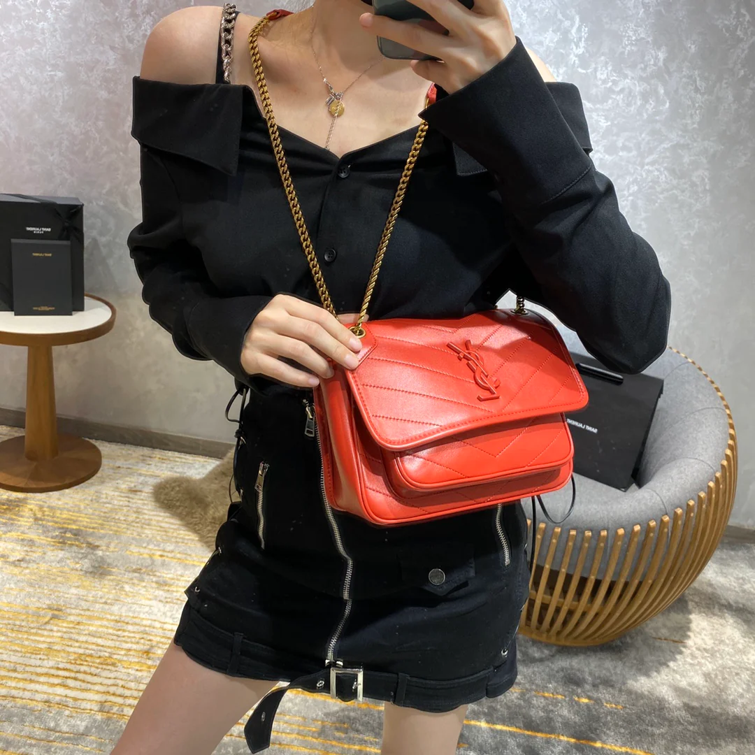 YSL-niki-Red Outfit Sharing