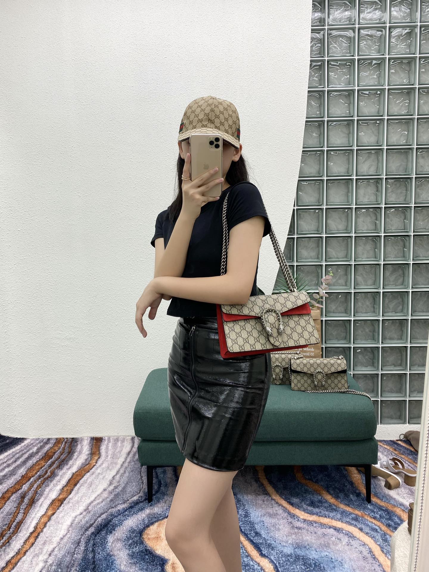 Сумка Gucci Dionysus - Монограммная канва, красный цвет - 25 см x 7 см x 14 см