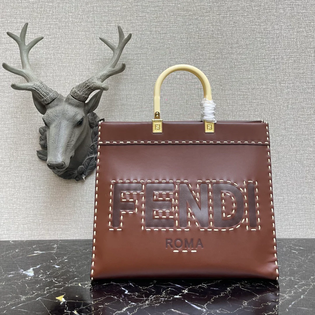 Сумка-тоут Fendi Sunshine Medium из коричневой тисненой кожи