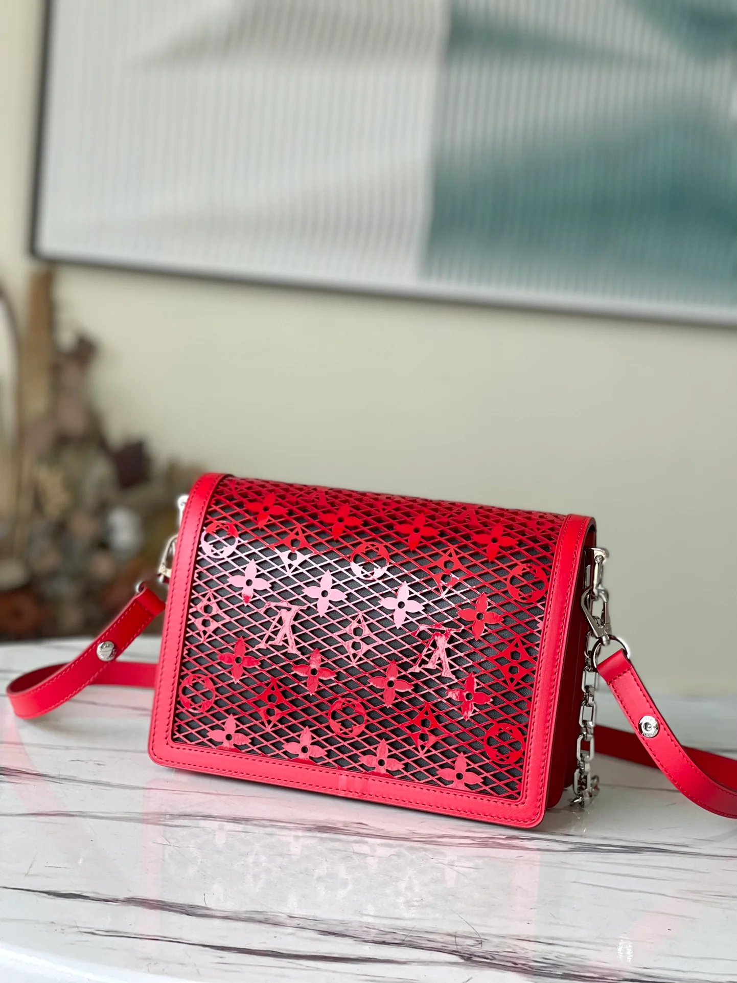 m20590-LV-2022-Весенне-летняя коллекция-dauphine-Сумка среднего размера