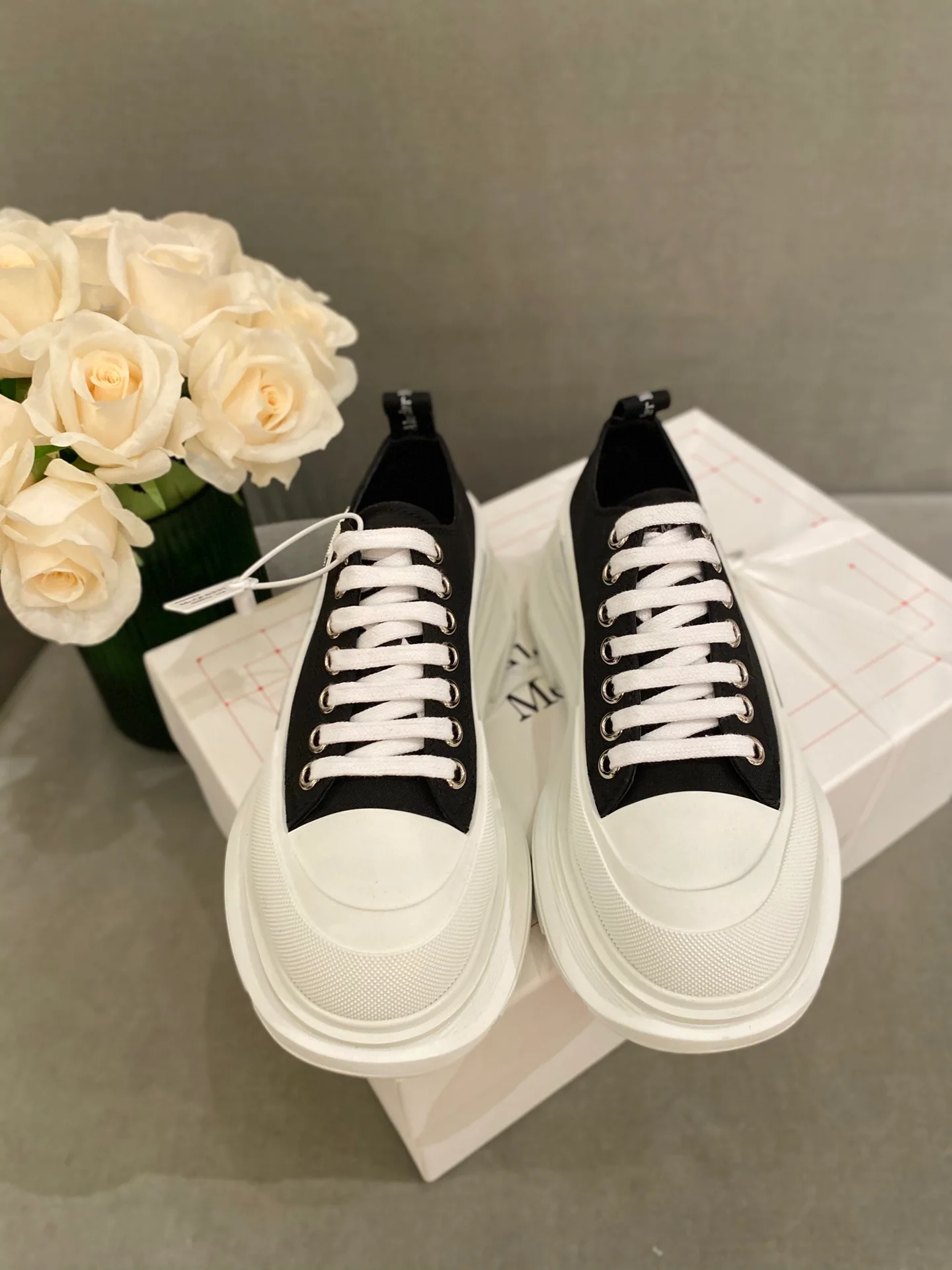 Кроссовки на платформе McQueen из парусины - унисекс - черные