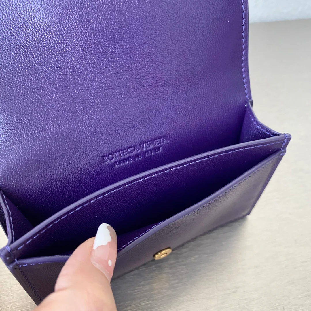 BV- 大格翻盖卡包 小羊皮 12.2×7.5×2.5cm