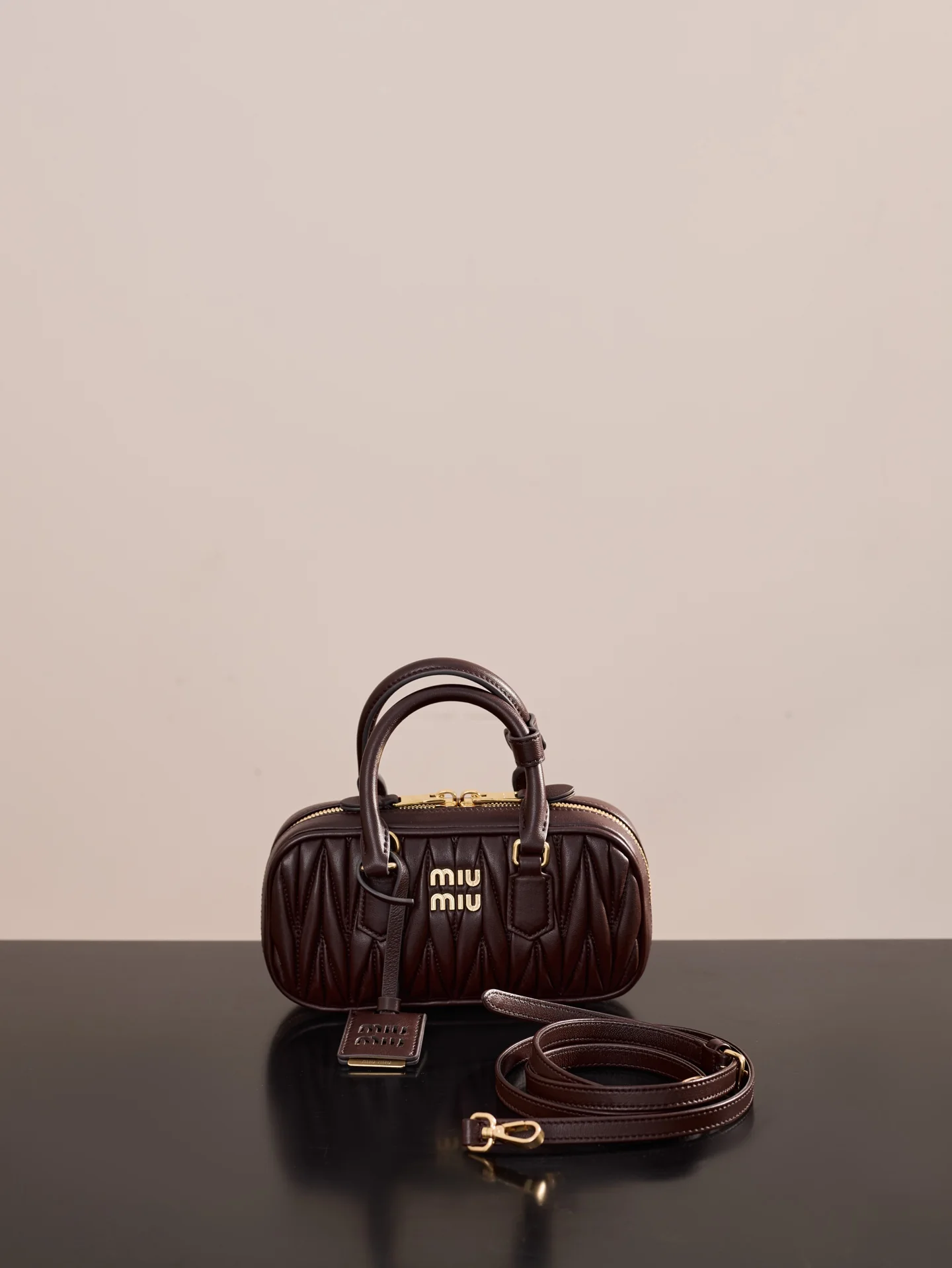 Miu Miu-5b088m1100 - Миниатюрная плиссированная сумка для боулинга - Цвет 