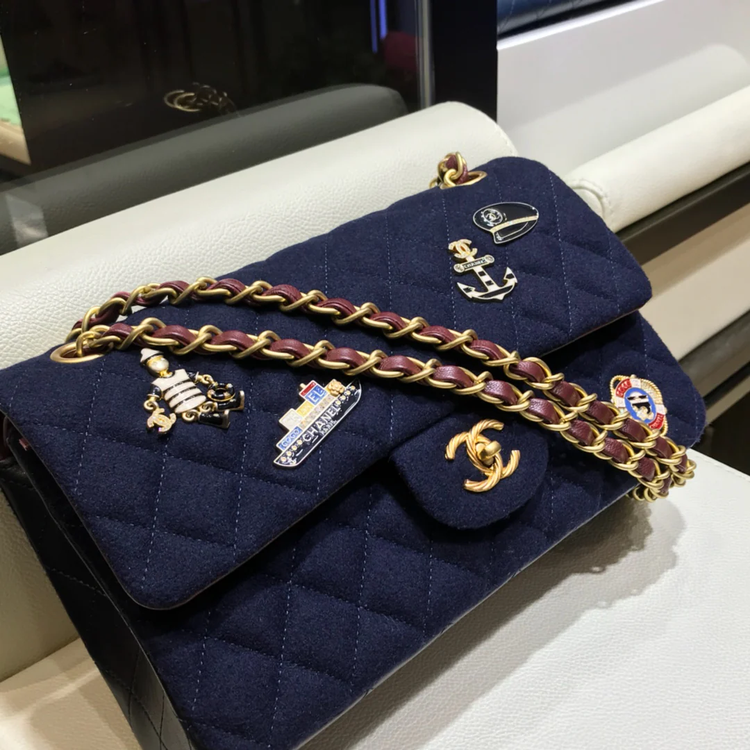 Chanel - Декоративный значок в морском стиле - Сумка CF - Синяя - 25 см