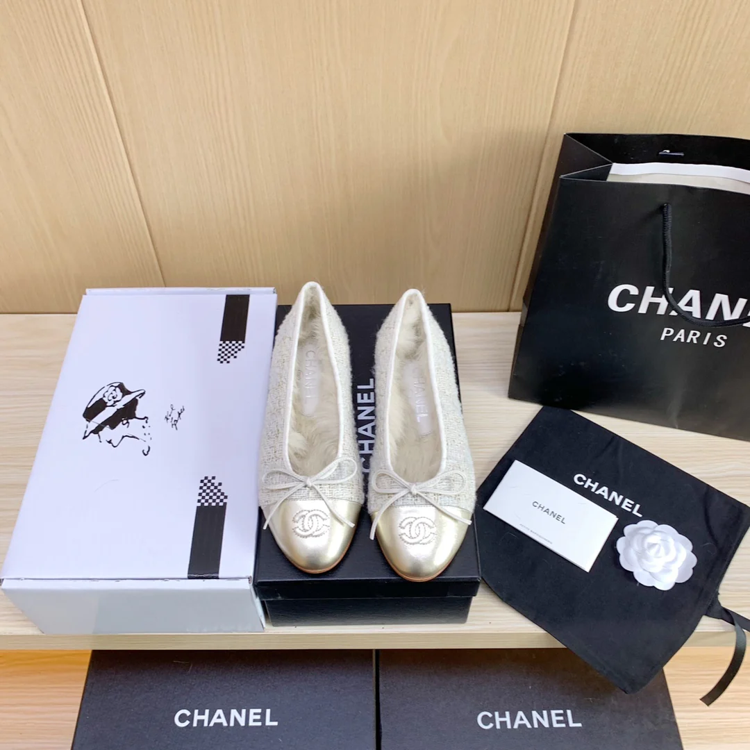 Chanel - Классические балетки - Вариант с кроличьим мехом - Золотой круглый носок