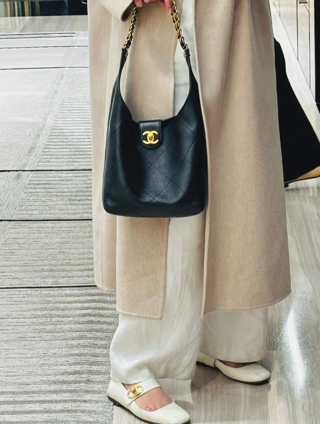 Сумка-хобо Chanel 25p Small Hippie Bag - черная