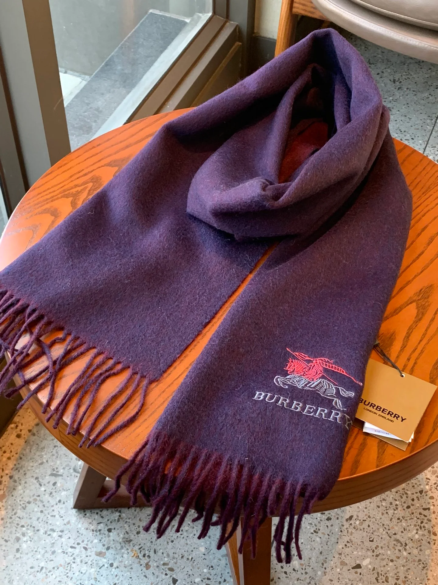 Шарф для верховой езды Burberry с градиентным логотипом - Размер 30 - 180 см - 90% кашемир - 10% овечья шерсть - Фиолетовый