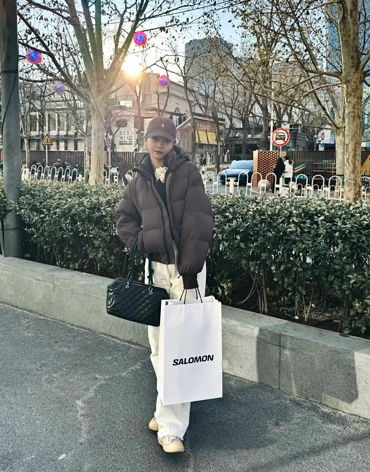 Chanel - Классическая, вневременная винтажная большая сумка-подушка Kang Peng