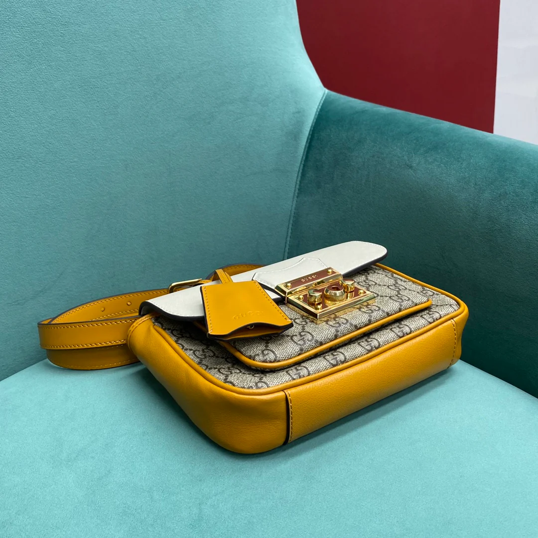 Сумка-мессенджер Gucci с замком