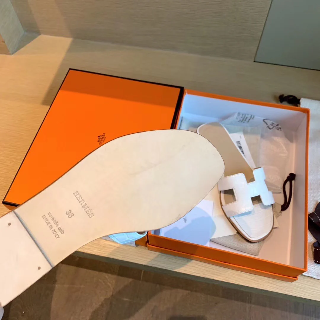 Классические тапочки Hermes H - белый с текстурой камня