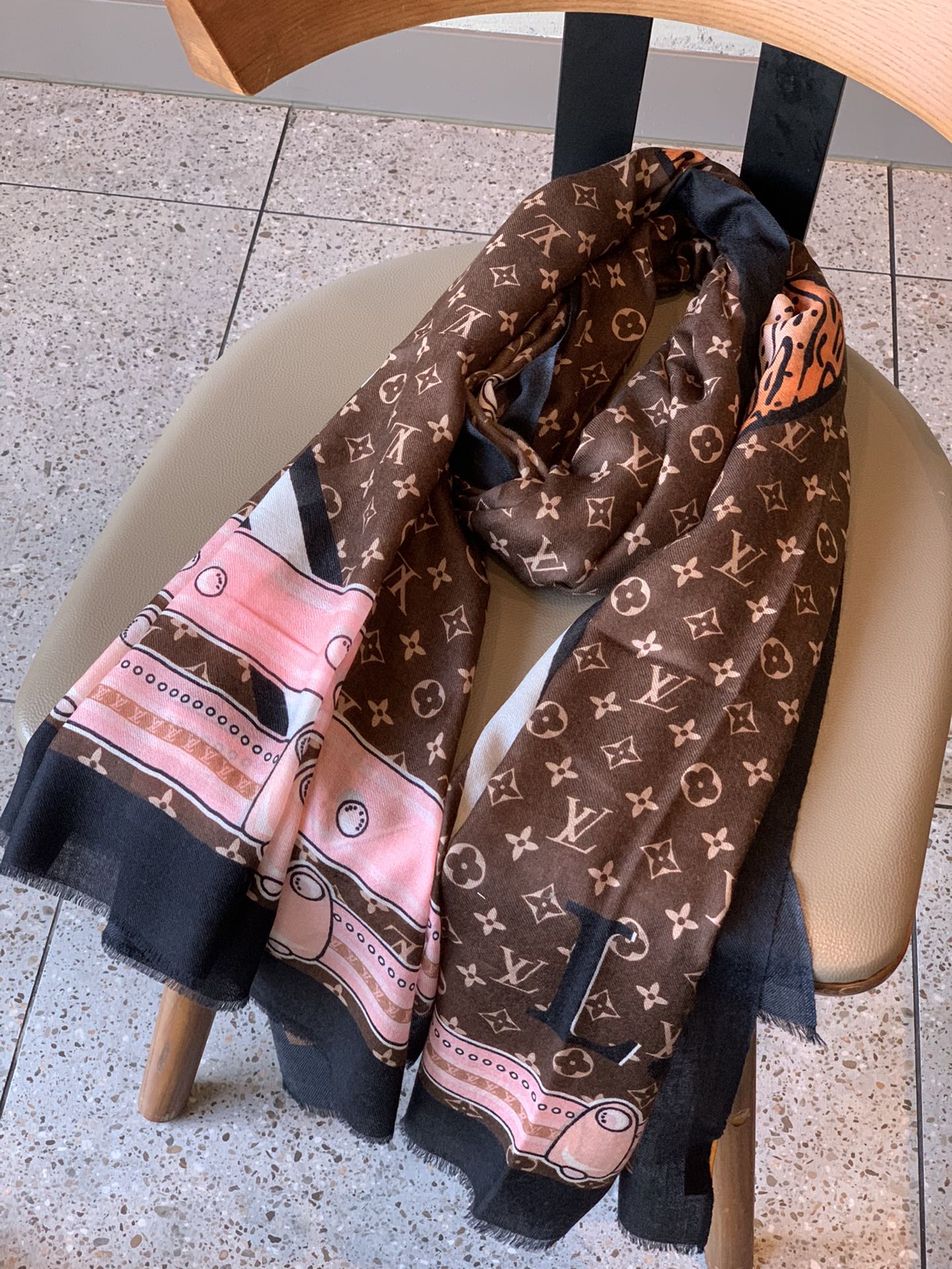 LV - Шарф с изображением тигра и животных - 200 см - 110 см - 100 см - Чистый кашемир - Коричневый