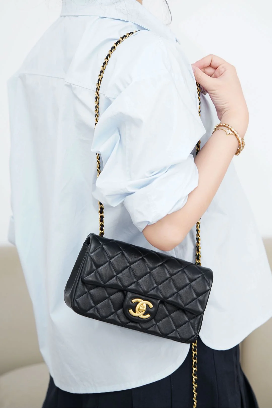 Chanel 25B Double C Регулируемая цепочка CF Большая мини-цепочка Черная с золотой пряжкой