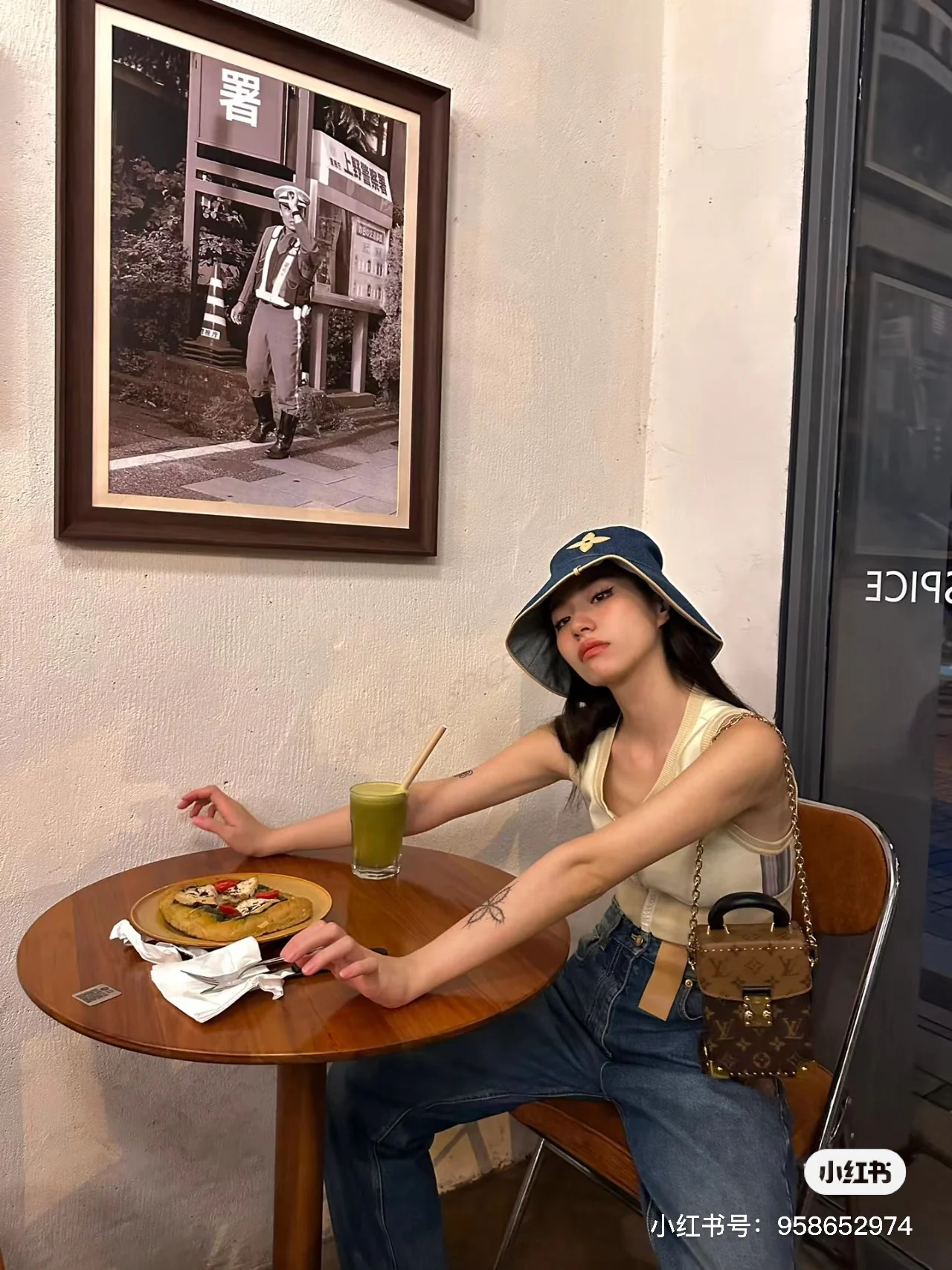 m82465-LV-camera-box-small box bag