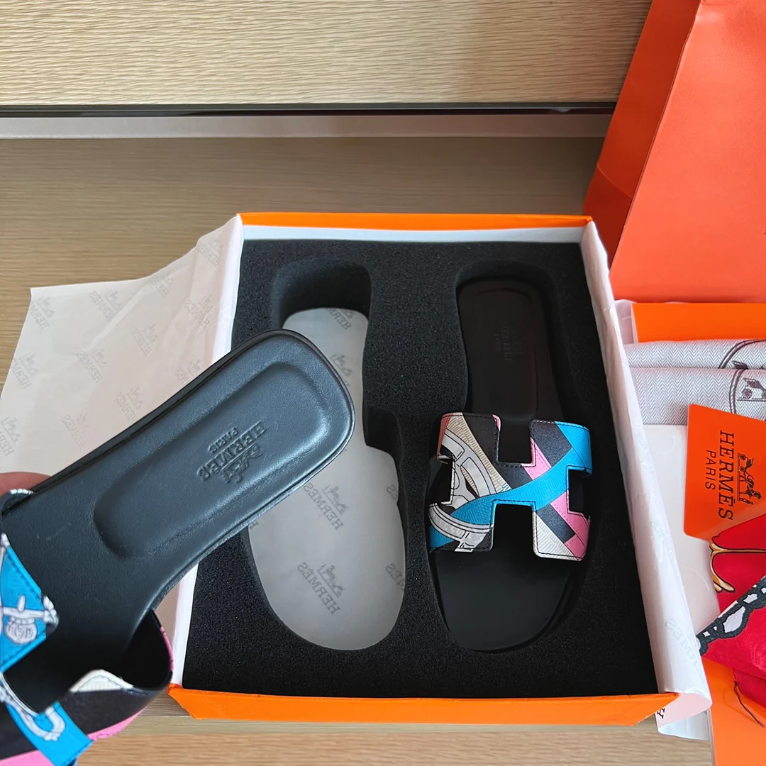 Классические тапочки Hermes H — улучшенная упаковка — черные