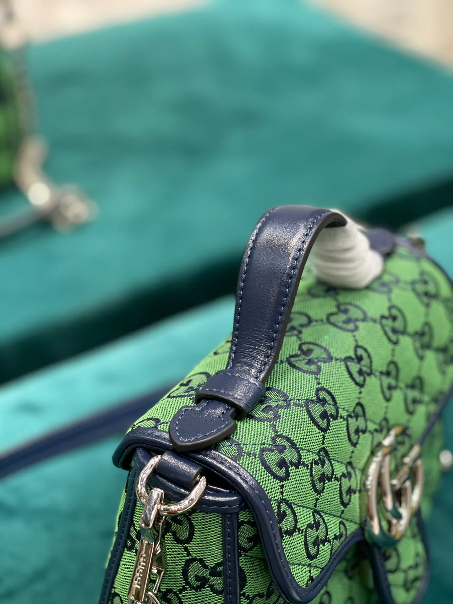 Сумка-тоут Gucci из серии Marmont - 21-15-5-8 см-2