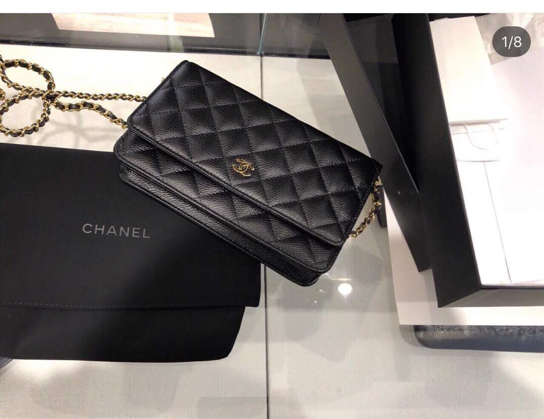 Chanel-WOC делятся образами