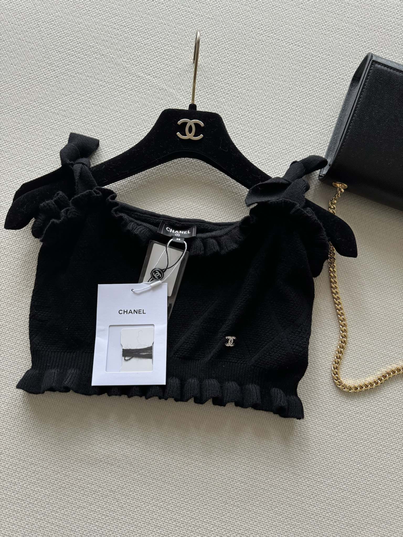 В стиле Chanel - 2403-24 Новая вязаная короткая майка-топ ранней весны - Черная